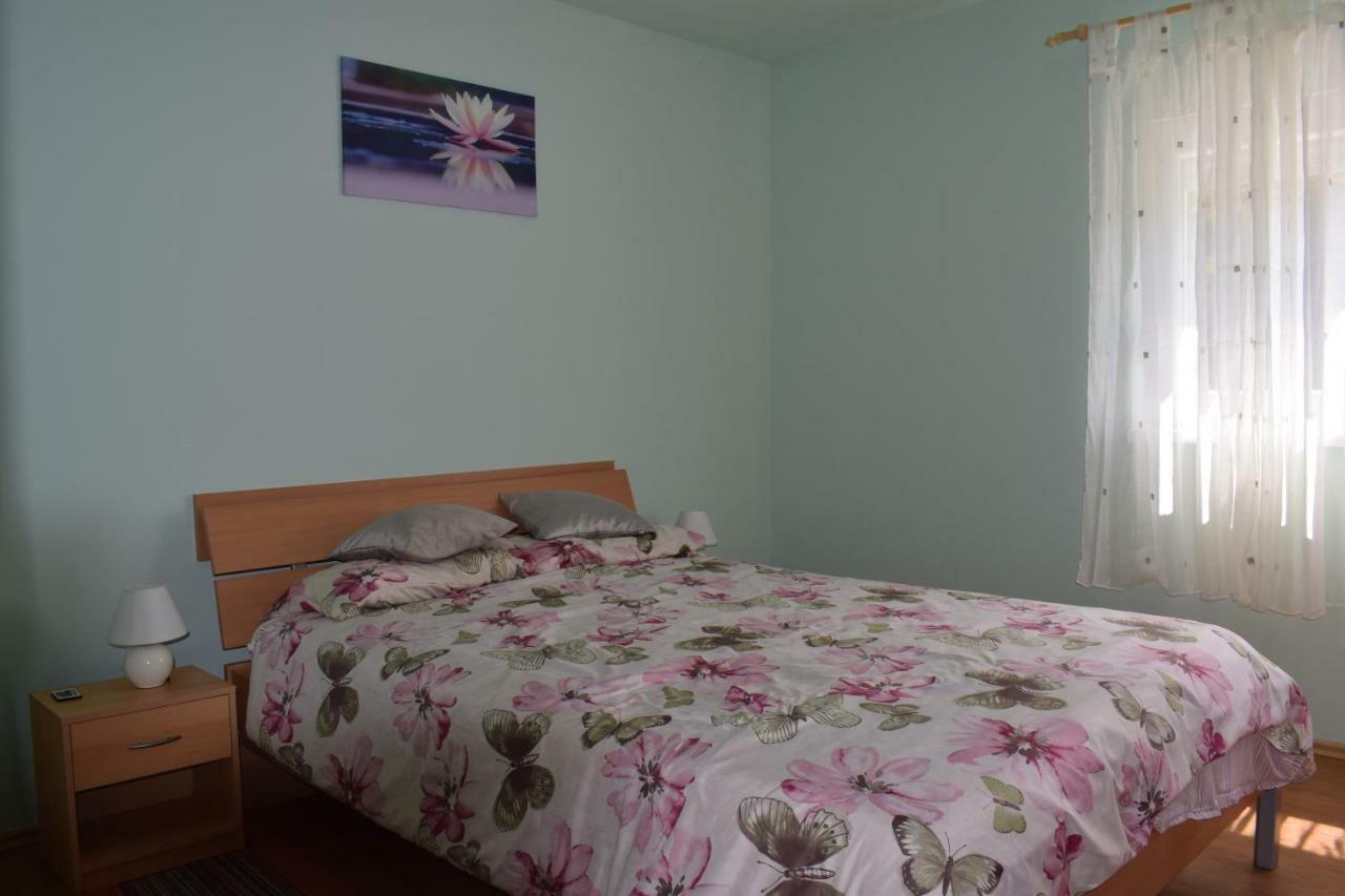 Apartmani Husko Тухелске Топлице Екстериор снимка